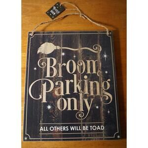 Vintage Style Broom Parking Sign Primitive Wood Retro Witch Halloween Home Decor